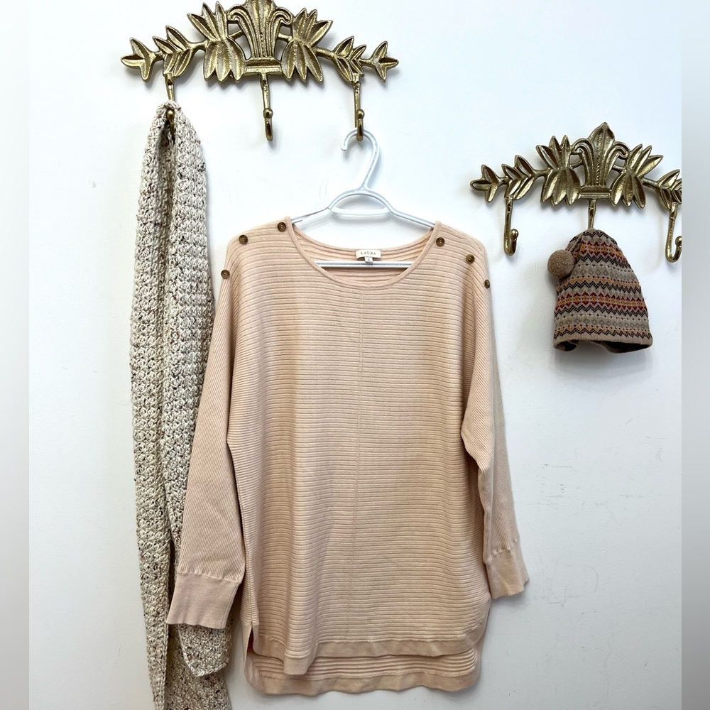 Light knit tunic sweater Xl PTP 23” L 35”